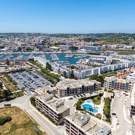 Moderne A Avec Piscines, Proche De La Marina - Pt-1-44 * Λάγος